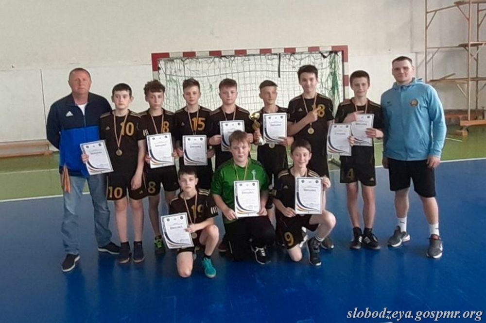 ������� ���������� ���� � 4 ����� ��������� ������� �� ��������