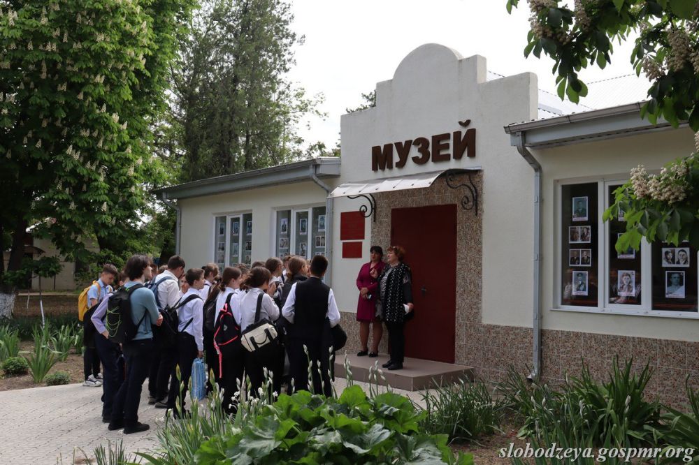 ����������� ��������� � �����-���������� ������������ ������� ��� �������� �������������� �����-��������� ��. �