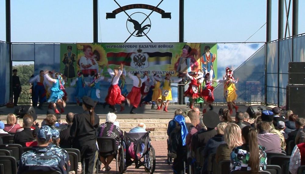 � �����������, 21 ���, � ����������-������� ����� ������ VI ��������� �������� ��������