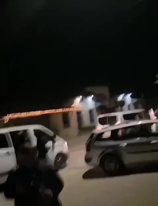 В Гагаузии полицейский спецназ под покровом ночи проник в ЦИК автономии, где изъял списки избирателей и бюллетени