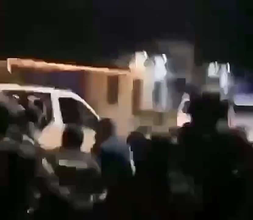 Вот так ночью в Гагаузии из здания суда молдавский спецназ выносил коробки с избирательными листами