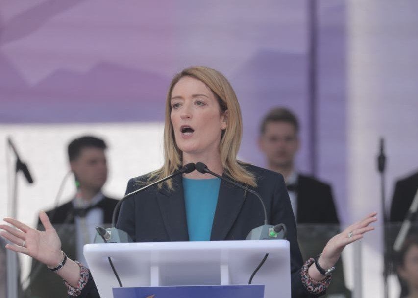 ������������ ������������ ���������� ������� ������� �� ������� � �������� �������, ��� �������� ��� ������ � ���������� � ��������