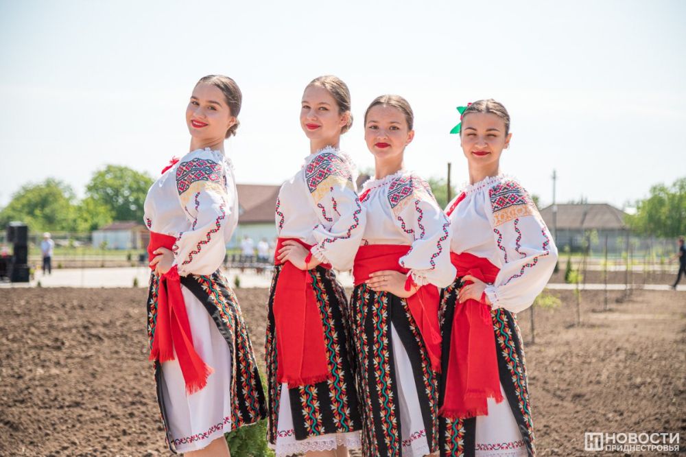 ��������� � ����. ������� � ���� ��������� ����. �� ������� ���� ������� ��� ���� I �� ����� ��������� ������ � 1711����. � ������� � ���� ������� ���� ������ ������� (���� ����)