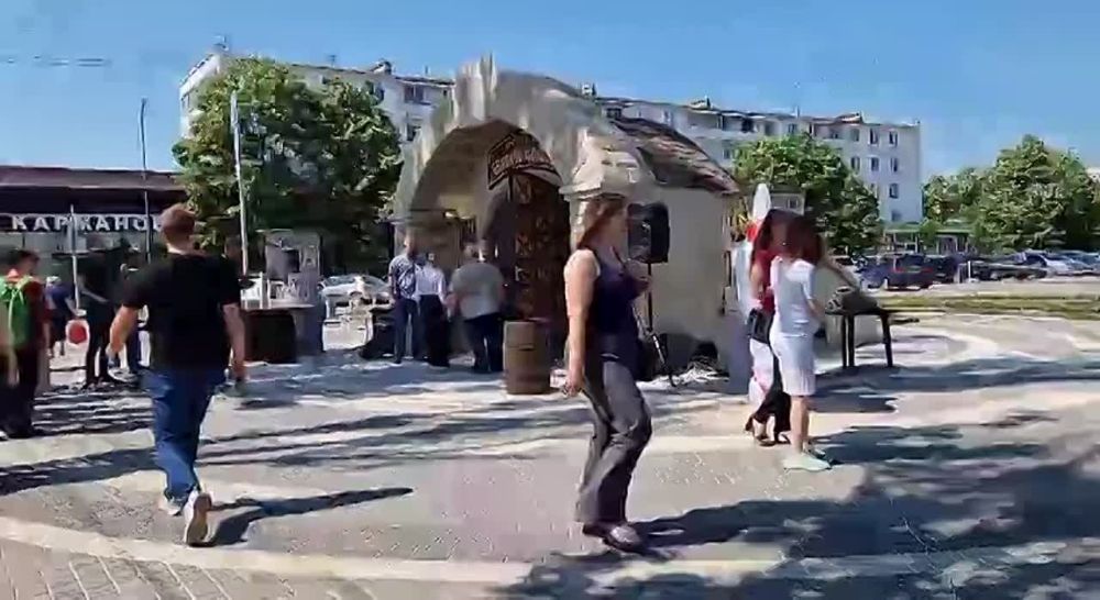 �������� ��������� ������� � �������� ������� � 15:00