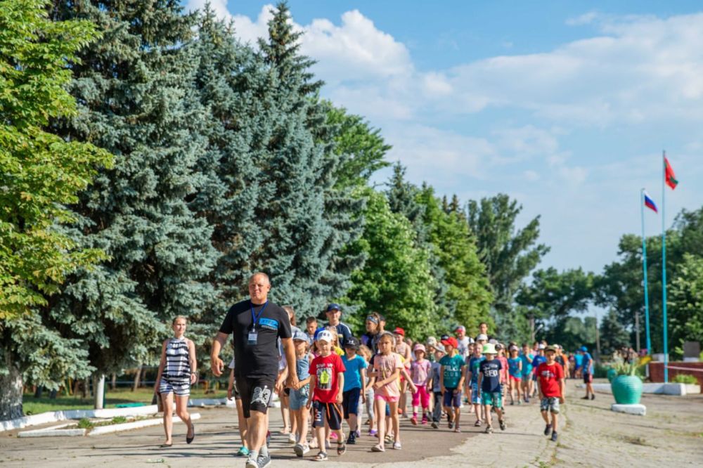 � ������������� ����ջ ��������� � �������� ���������������� ������