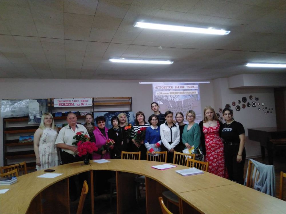 ��� 1992-��. �����������, �����������, ������������ ������� �������� "�������� ����� �����: �������, ��� 1992". �������� 19 ���� � ������������ �������� ����������� ���������� ������ ��������� �����������