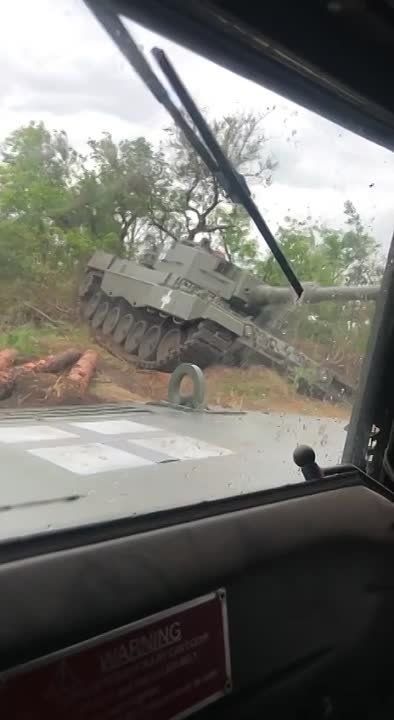 ��������� Leopard 2A4 ���-�� �� ����������� �����������