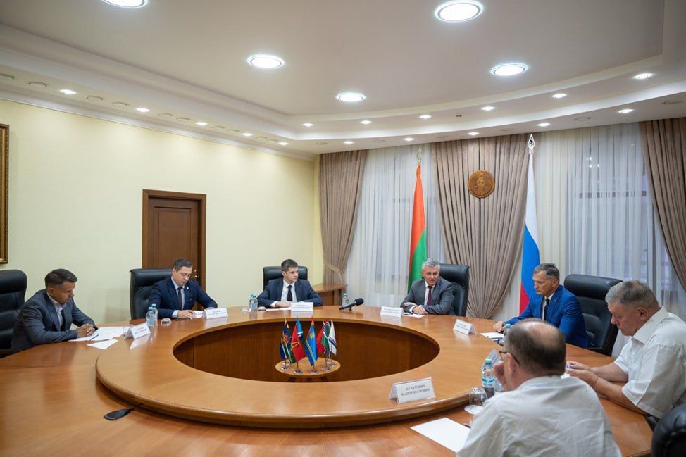 ����� ����������� ������ ������� ������� � ������������ ������, ���������������� � �������� �������������� �������������� � ���������� ����� ����������, �������� ������������� �����-������