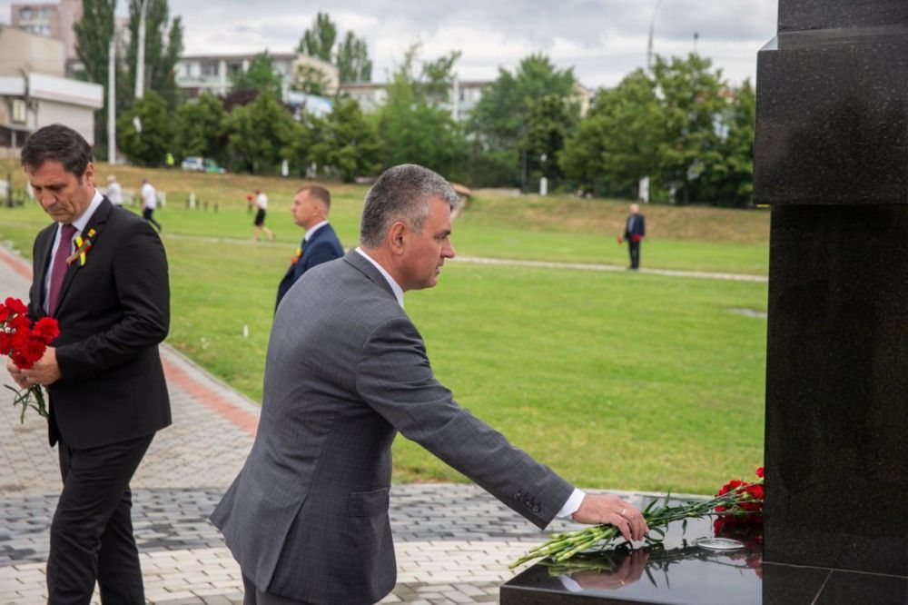 ����������� ������������� ����� ����� � �������� ��� ��������� ������, ������������ � ����������� �������� 1992 ����