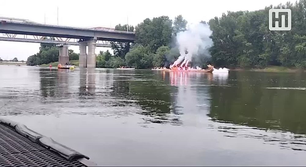 ������������ ������� ������, ����������� �����������-�������, �������� � 1992 ���� ������ � ��������