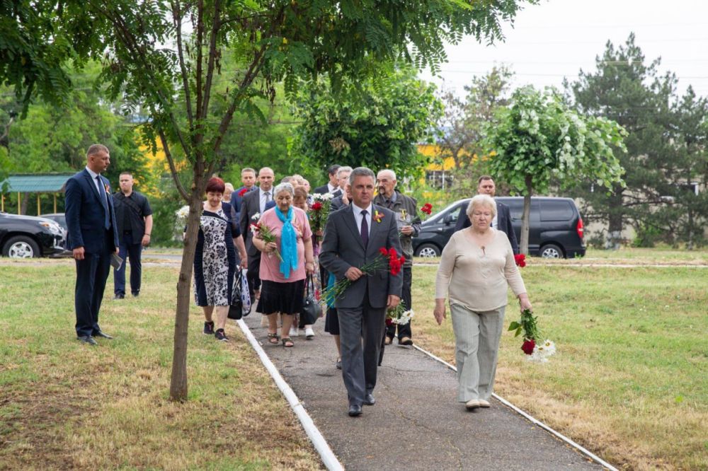 ������� ����� ����� � ��������� ���������� �������������