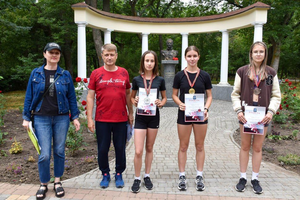 � ����� ��. �.�. ������������ ��������� �������� ����������������� ������ ������ �������. ������� ��� ������� ����� 100 ����������� �� �������, ���������, �������, �������� � �����