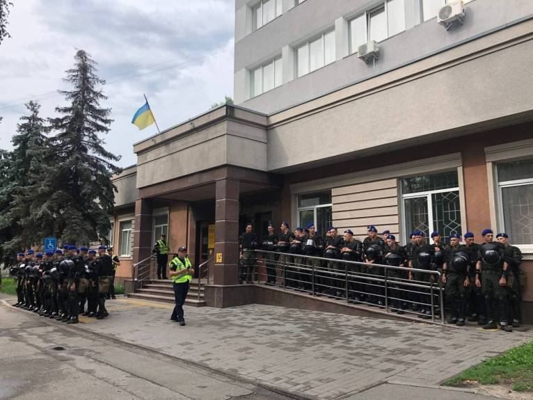 � ����� ���������� � ������� ������� ������� �� ����, ������� ��� ������ - �������