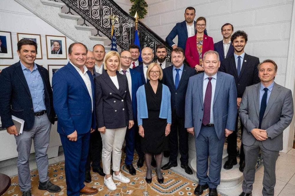 ����� ������� ������������ PAS � �������?