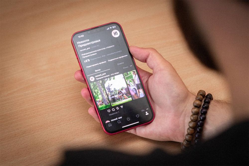 ������ 100 ��� ������������� ������������������ � ����� ���������� Threads �� 5 ����