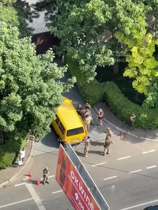 ���� � ������ � � ������. ��� � ������ ������������ ������ ������� �����������. ������� � ����������� ���� ����� ��������� � ������ � ����� � ����������� �����������