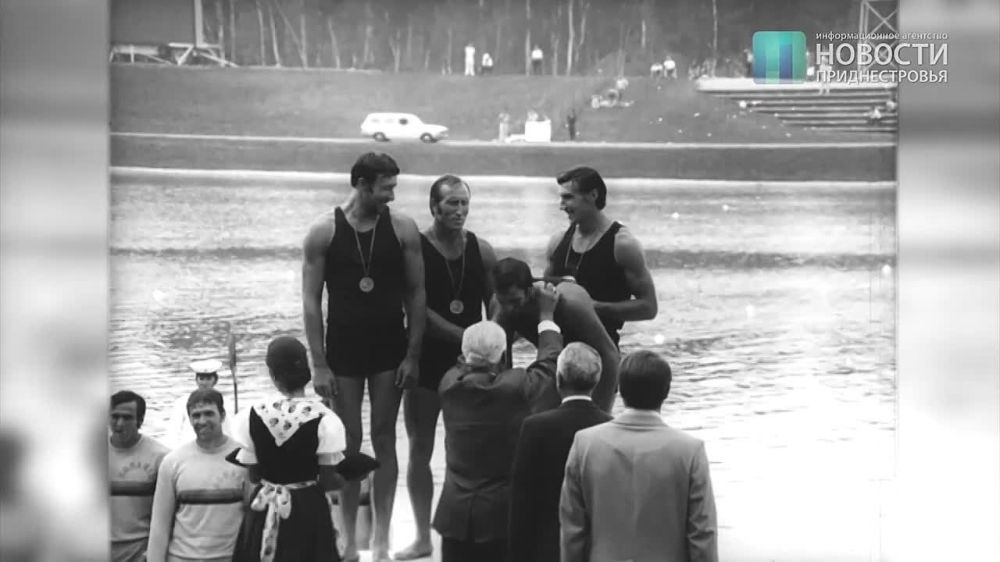 ������ ������� �������� �� ����������� ����� � �������� 1976 ����