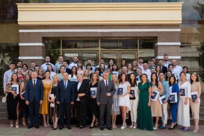 �� ������ ���������� ���������� �����������, ����������� �������� �������� ������� ������� ������-�����������, �������� ��������