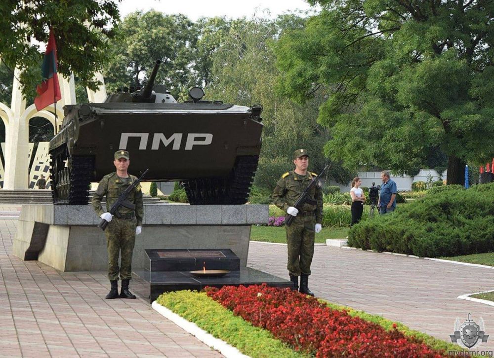 ������ ��������. ������� ������� ���������� 31 ���, ��� ����������� ������� �������� 1992 ����. ���������� ���������� ����, ��� ����� ����� ������� ����� � �� ������������� � �����