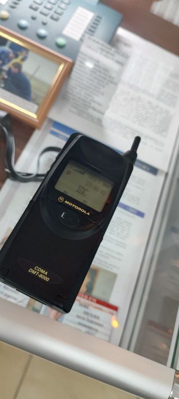 Первый мобильный телефон Игоря Смирнова