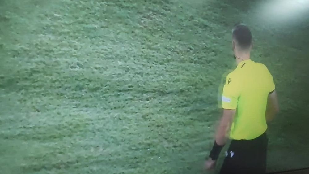 �������!