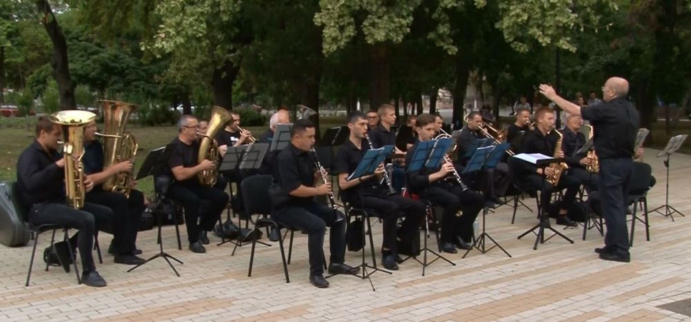 � ����� ������ � � ����� �����������