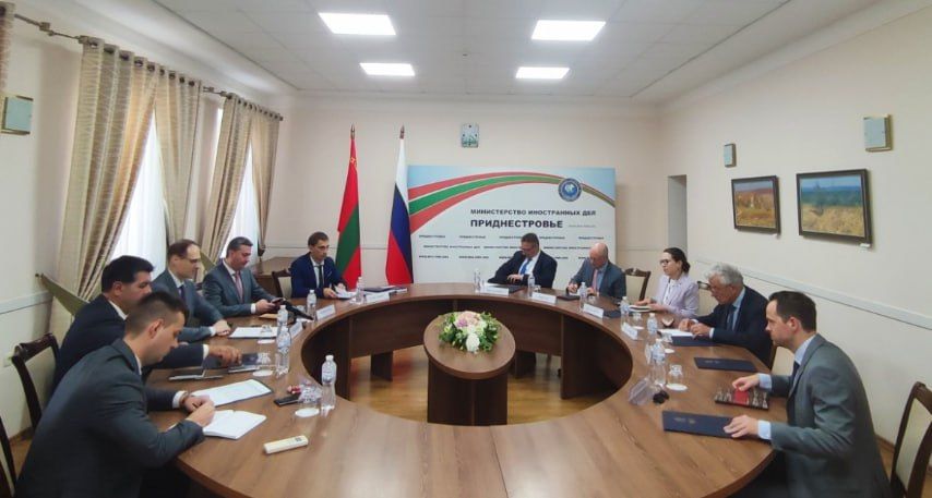В Тирасполе идёт встреча главы МИД Приднестровья и спецпредставителя ОБСЕ Томаса Майер-Хартинга