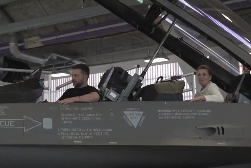 ������� ����� � ������ F-16.