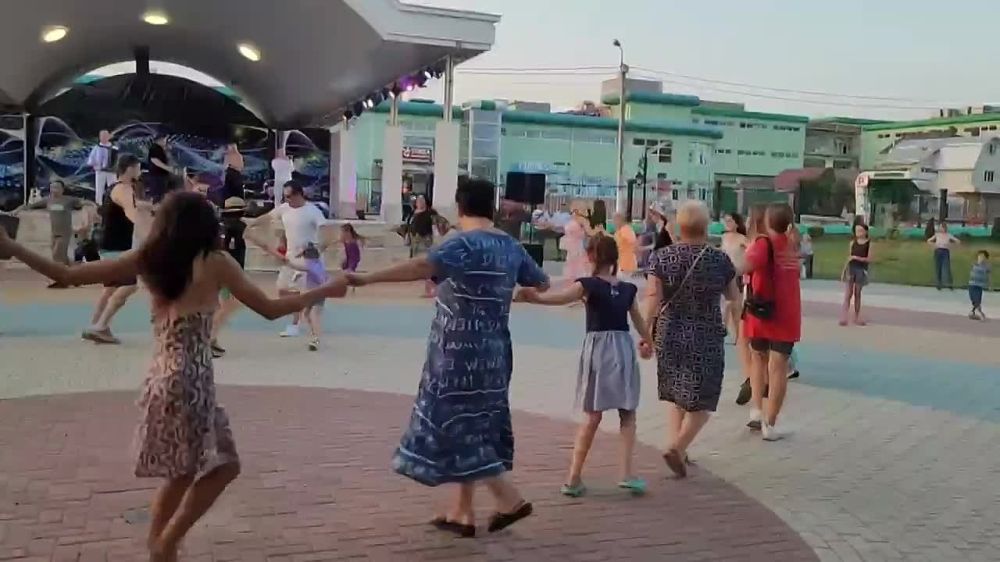 ��� ��� ����� � �������������� ����� �������� �� �������� ������ �Avramov-Band�