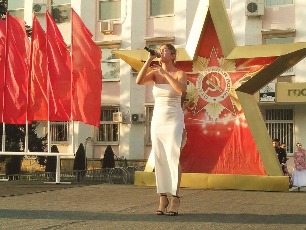 ����� ������� ���, ����� ������ � ������������� ����� � �������� �� ������