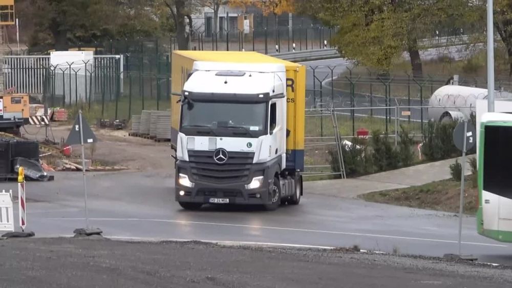 ������ � ��������: ������ ������� ��� � �������� �� ��������, �����������, ���� � 600 ���� � ��������� �����