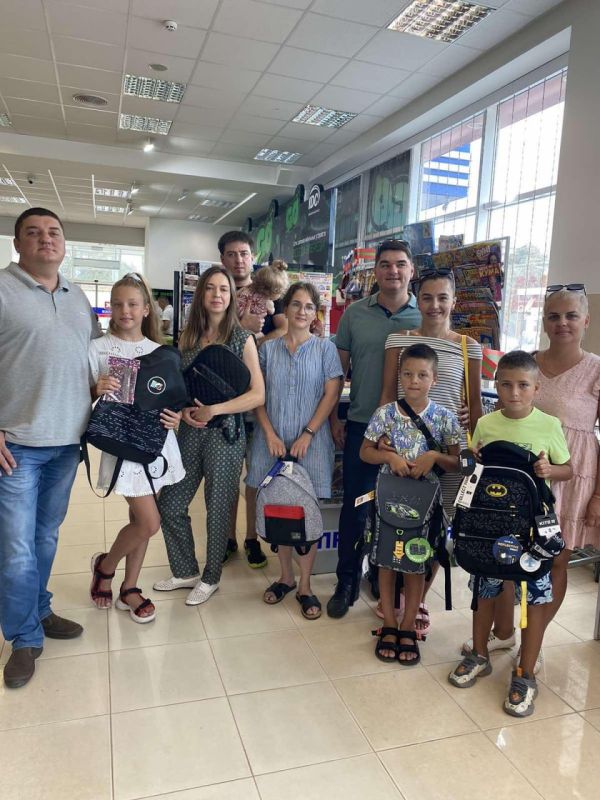 ��� �� ����� ������������, ������� ��������� �������� �� �������� ������� �� ����� FM. � ���������� ������ ����� ����� �� 2 �������: ����, ������� ������ ��������