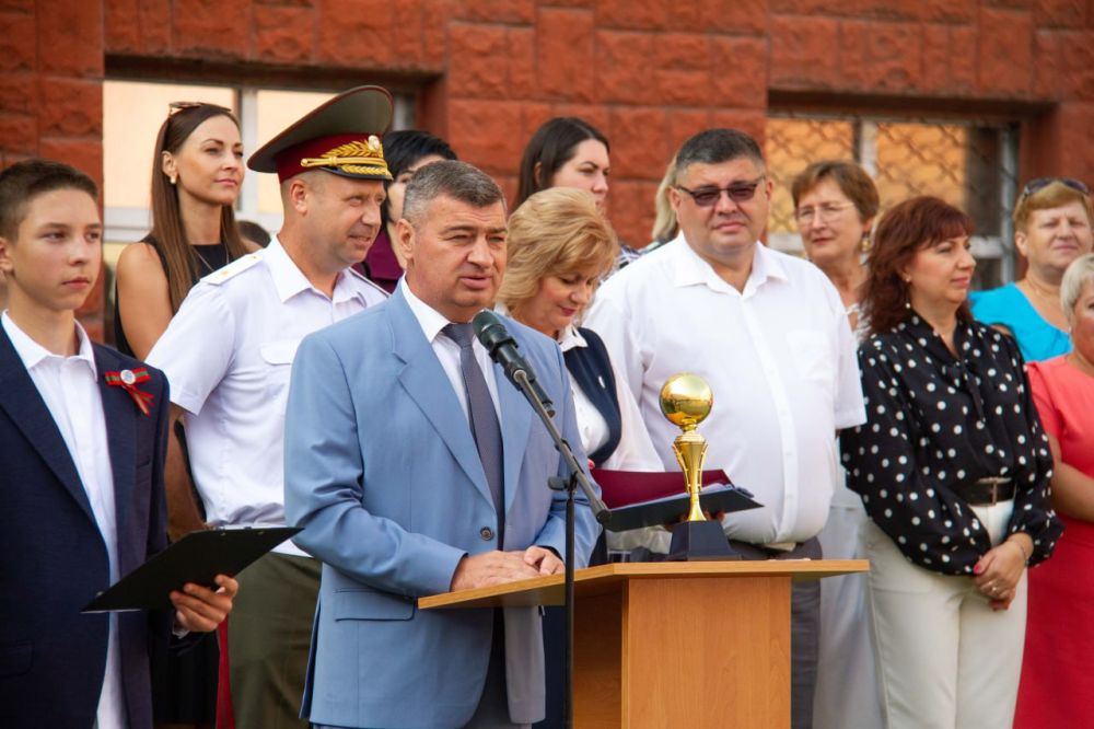 � ���� ���� 175 ��������������� ������� �� ����� ����� � 9 ��. �.�