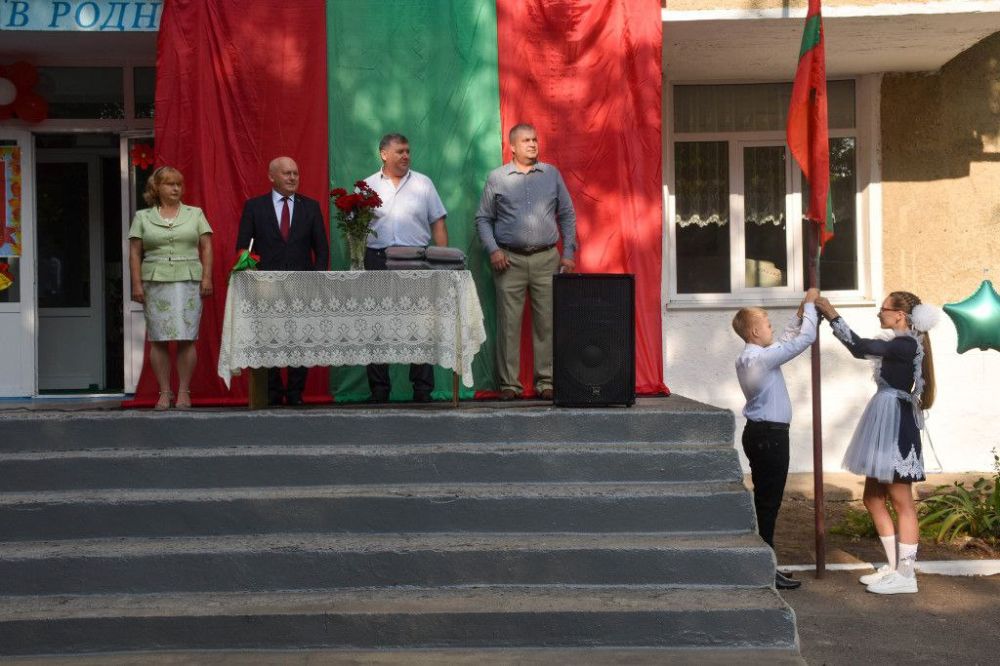 ��� 1600 ���������� ���������� ������ ������� ��������� �������� ������