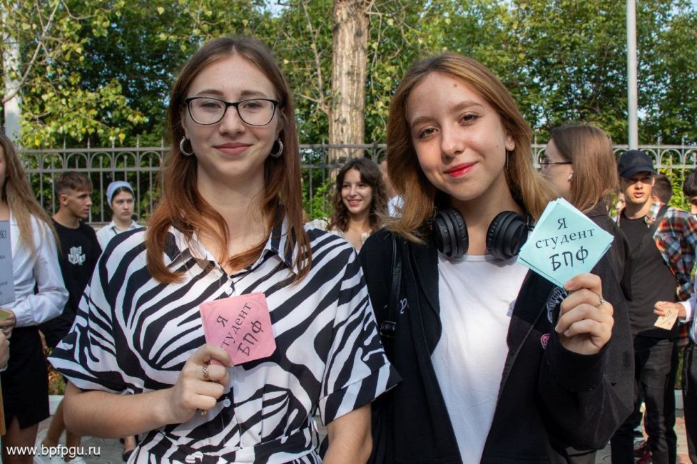 � - ������� ���. ����� 450 ��������� �� ��������� ������� ����������� � ����� 150 � �� ������