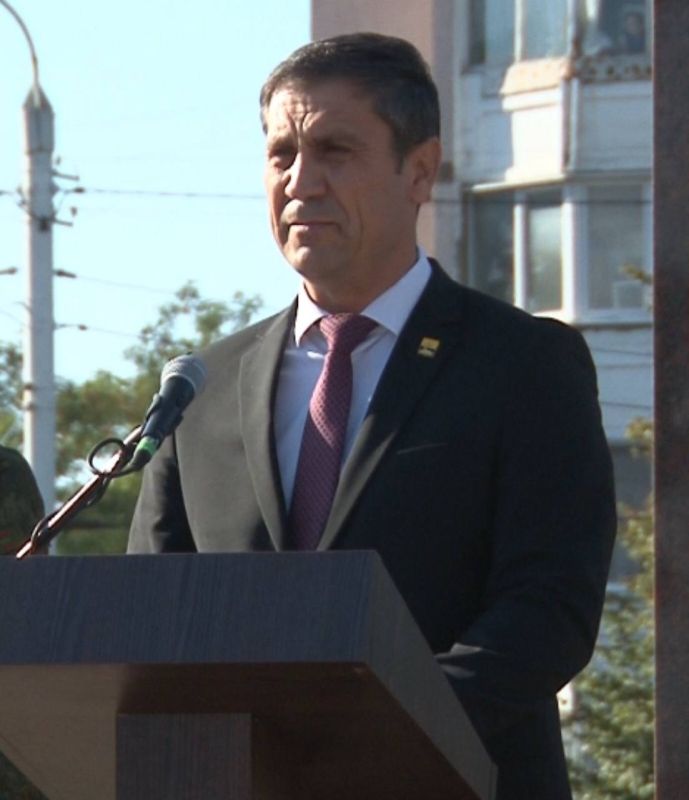 «Несмотря на трудности различного характера, республика живет и развивается