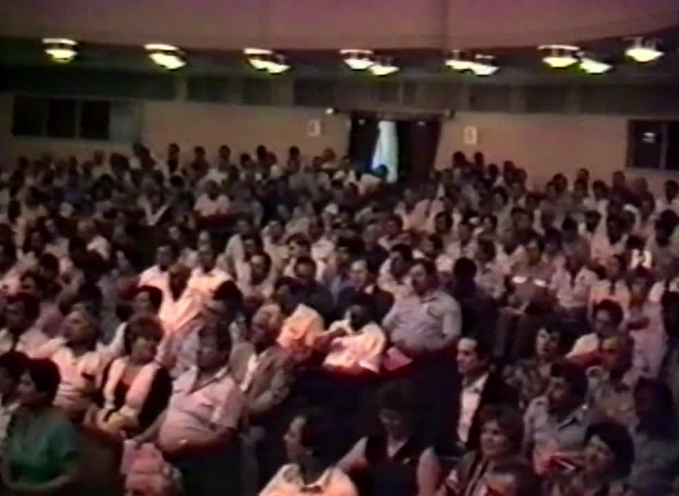 2 сентября 1990-го:. 13:07. Председатель Тираспольского городского совета Игорь Смирнов зачитывает: «Образовать Приднестровскую Молдавскую Советскую Социалистическую Республику в составе СССР. Прошу голосовать»