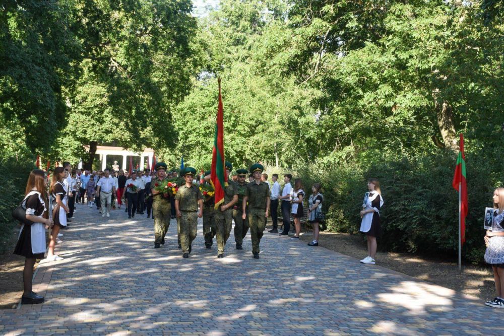 � ���� ���� ����� ����� ����� � �������� ��������� ������������ ������� � � ��������� ������ ��������� �����