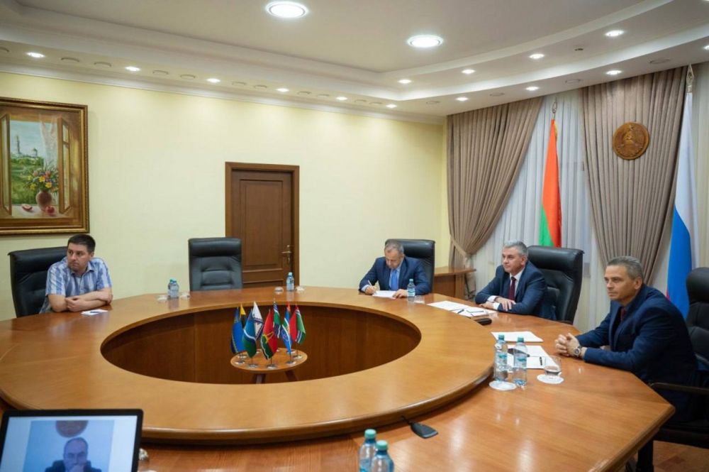 ��������� ������ ������� ��������� �� ���������� � 80-����� ������� ������, �������� �����-������ ����� �����������