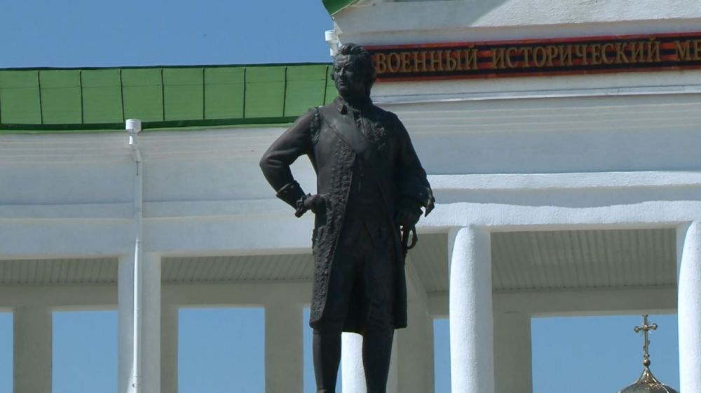 13 �������� (������, �� ������� �����) ������� �������� �������-����������� � ��������� ����� �� ������ ���� � ������ ��� �����������������