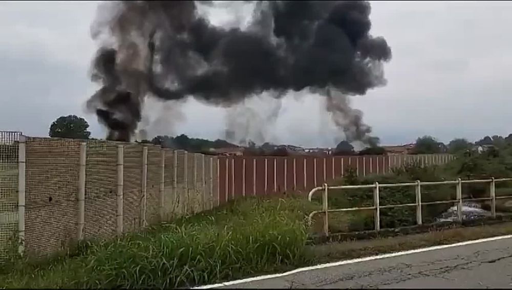 ������� ���������� ������ Frecce Tricolore �������� ��� ����������� ������� �� ����� �������������� ����� ����� ���������� �������, ����� ������� ���