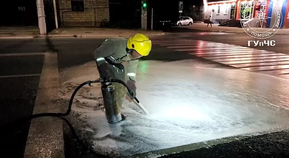 ������������� ����������� ���. �� ��������� � ������� 15 ��������, �������� � 20:40 �� ���������� ���� ����� ��������� � ����������