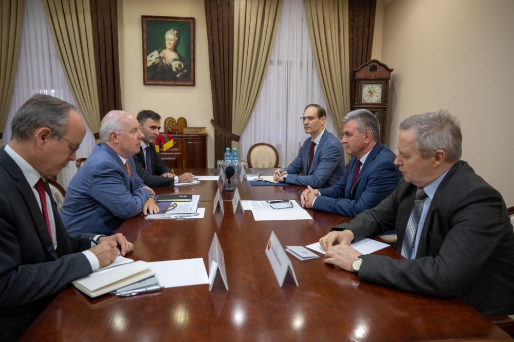 Вадим Красносельский принял американского посла