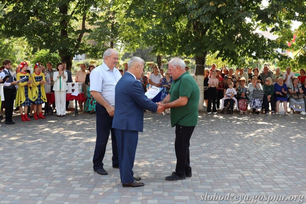 � ��������� ������� ������� ����� ���� ������ ����� ����� ���� ����� �� �. ���������, � ��������� ������� ������� ������� ���� - ������� �������� �� �. ����������