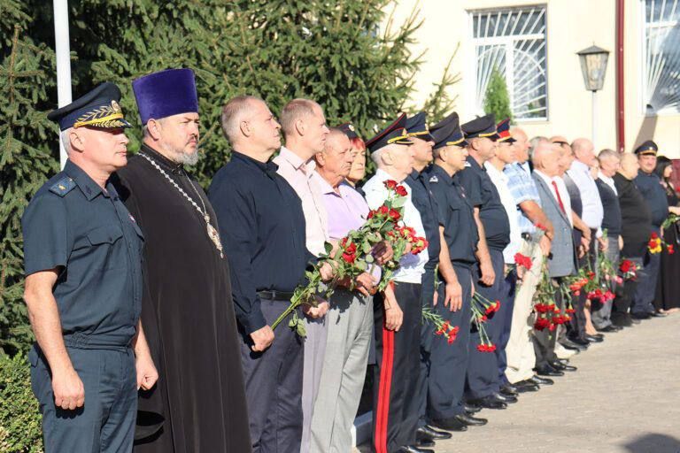 ���� ����������� ������������� ����