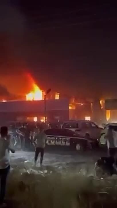 ����� 100 ������� ������� �� ������� ��� ������ �� ������ �����, ��� 150 ����������