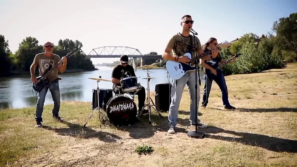 ������ �����������, ����� ����. ����� ������, ������������!�, � ������ ������ ����������� ����� ������� � ����������� ��������