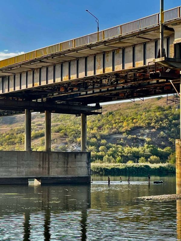 � ������� ���� ������. ������� ������, ������� �� 2 �����. ���������� ���� � ���� ����� �� ���� �� ������ �������-������