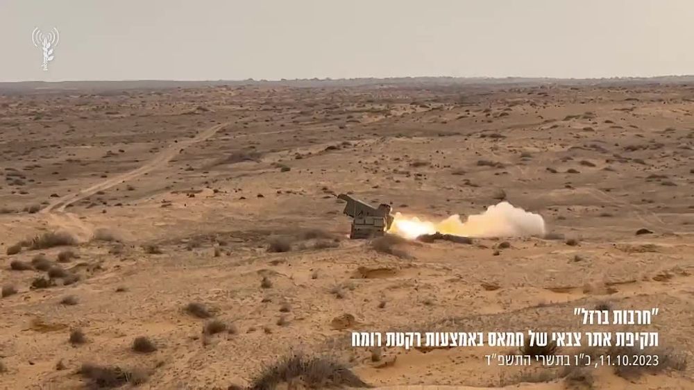 ����� ������� ������� ��������� ����� ���������� ������������ ���� M270 MLRS �� ������� ����� � ������� ����