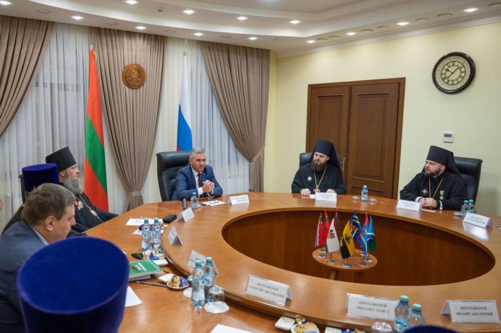 ����� ����������� ������ ������� � ��������������� ������������